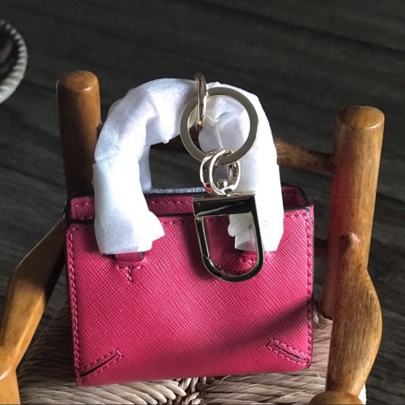 Authentic 👛TORY BURCH KEYCHAIN - Picture 11 of 11